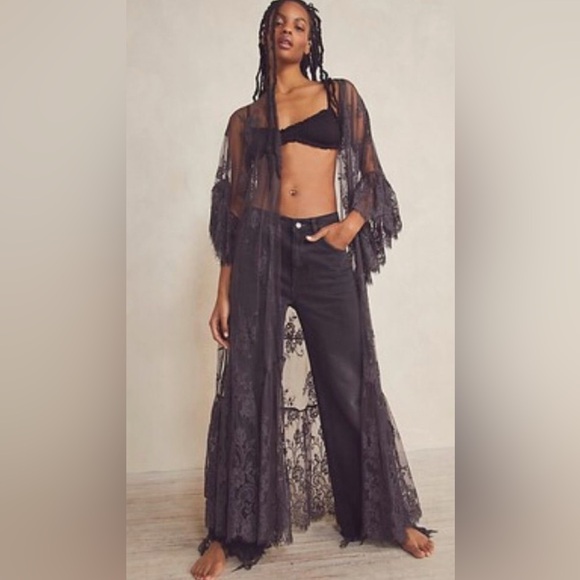 For Love and Lemons Lace Kimono one size See description - Picture 3 of 4